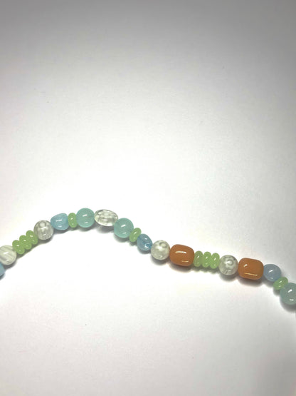 1 OF 1  LIGHT SHELL NECKLACE