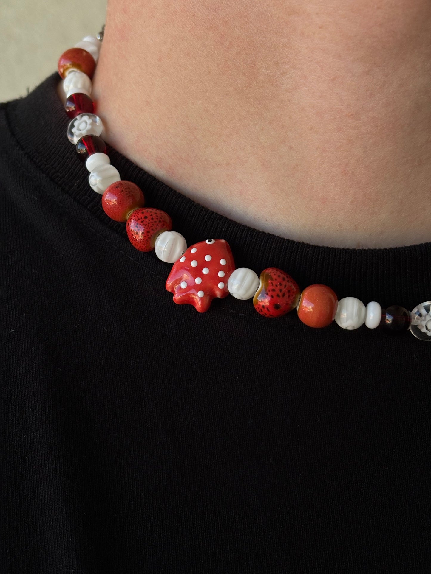 1 OF 1 RED FISH NECKLACE